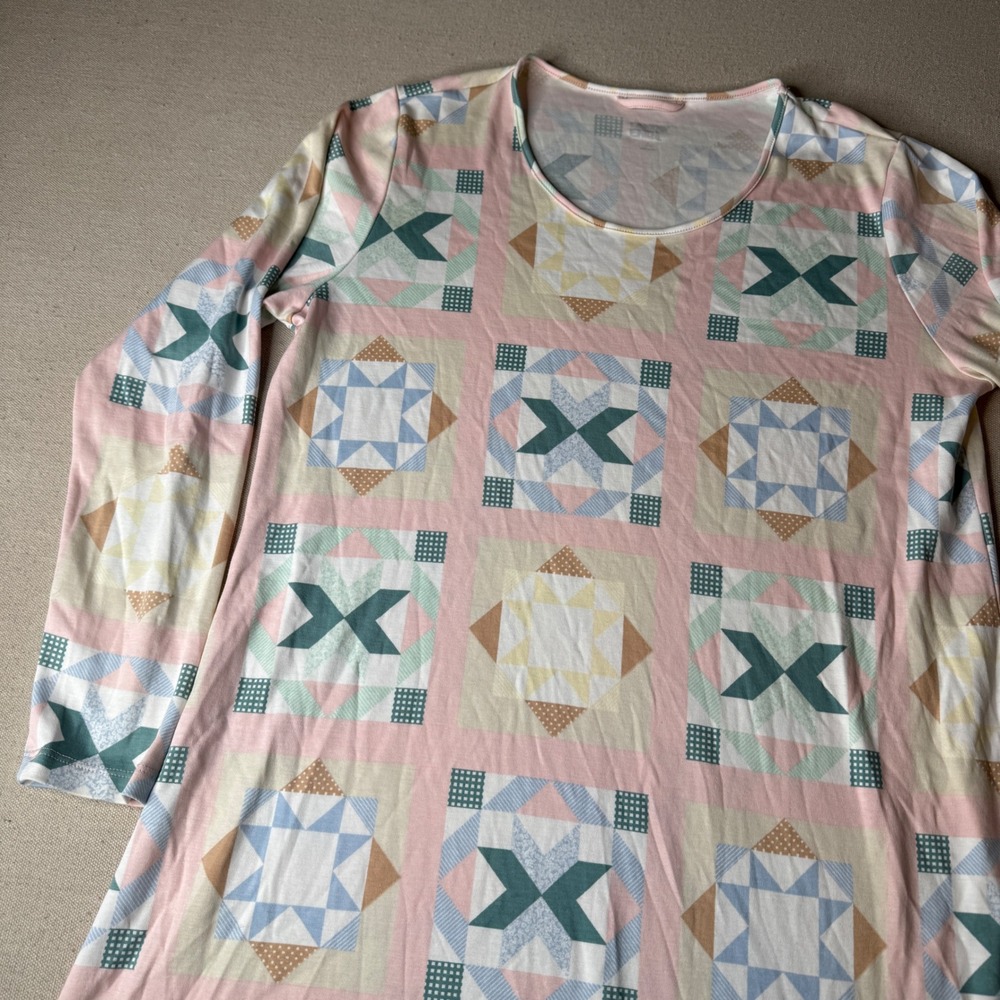Lands End Womens L 14-16 Pink Quilt Block Print Cotton Long Sleeve Nightgown